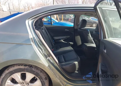 2010 Honda Accord 2.4 Ex-L from USA, damaged, VIN 1HGCP2F81AA004220